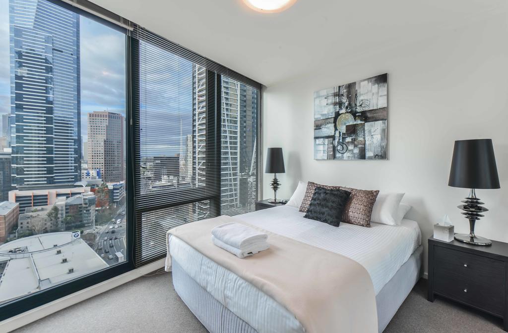 Staycentral - Cityviews On City Road Southbank ملبورن الغرفة الصورة