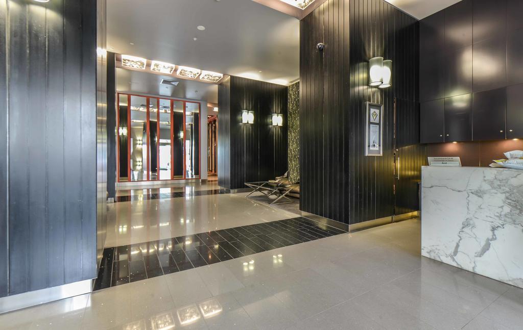 Staycentral - Cityviews On City Road Southbank ملبورن الغرفة الصورة