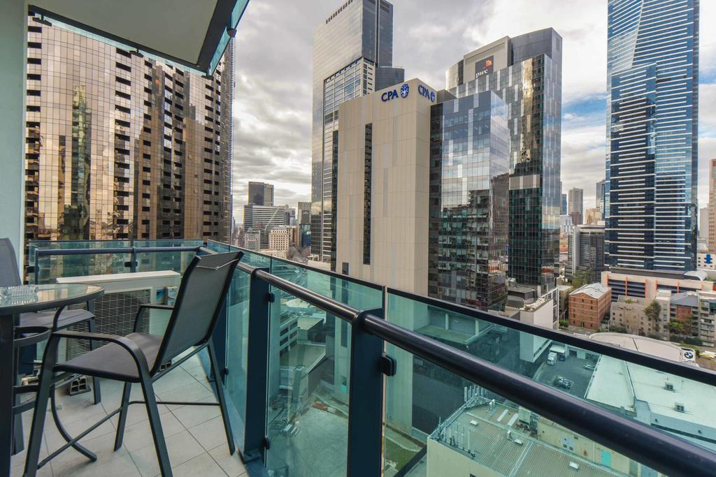 Staycentral - Cityviews On City Road Southbank ملبورن الغرفة الصورة